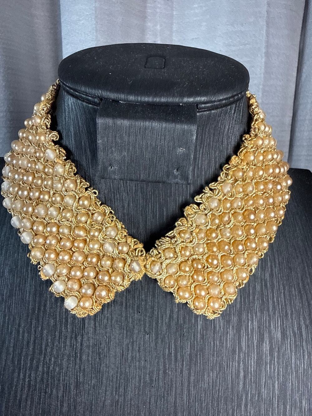 Vintage Pearl and Gold Woven Collar